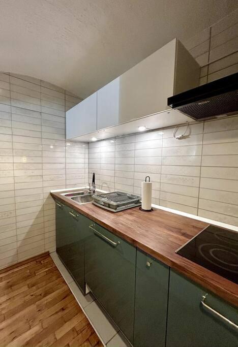 Charming Appartment 3-Min Walk To Old Town - Free Parking 卢布尔雅那 外观 照片